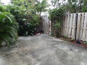 LAKEWOOD - Residential Lease