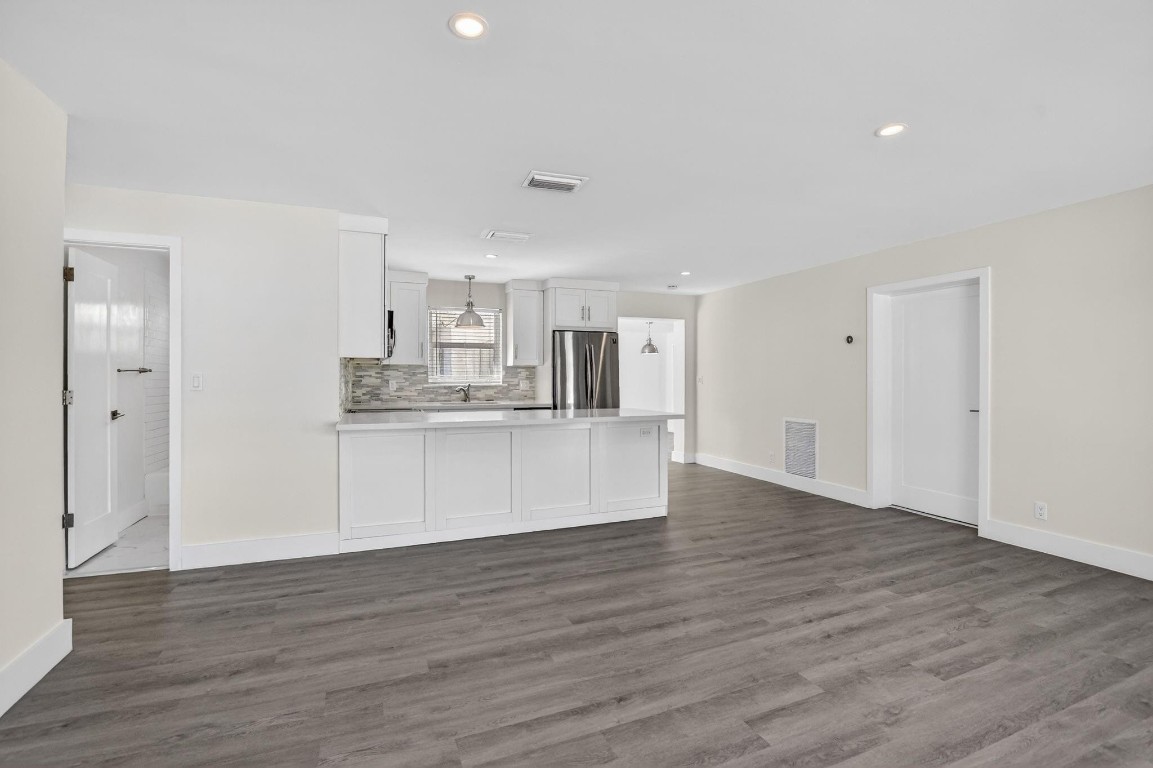 Barwal 3rd Sec 42-25 B - Residential Lease