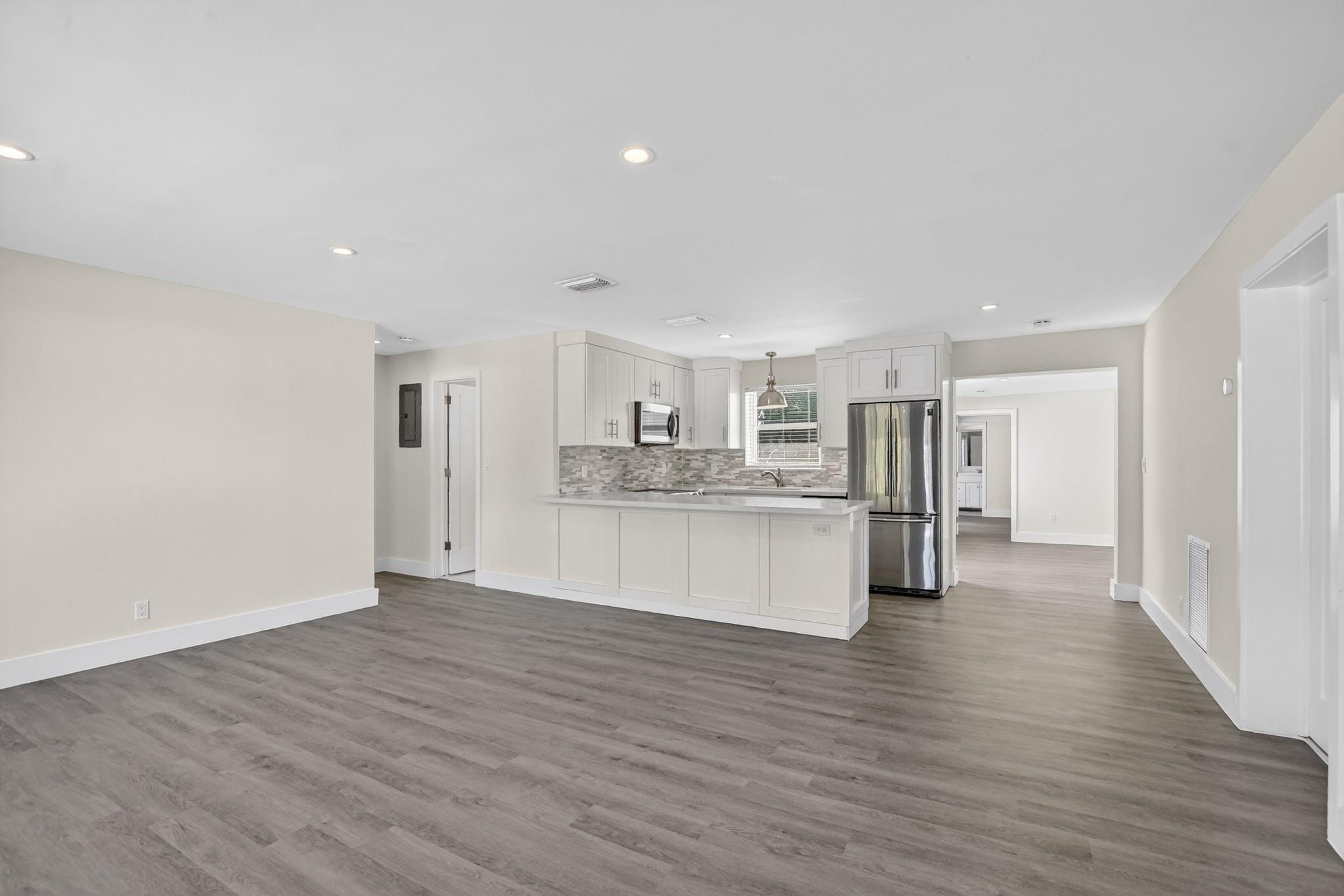 Barwal 3rd Sec 42-25 B - Residential Lease