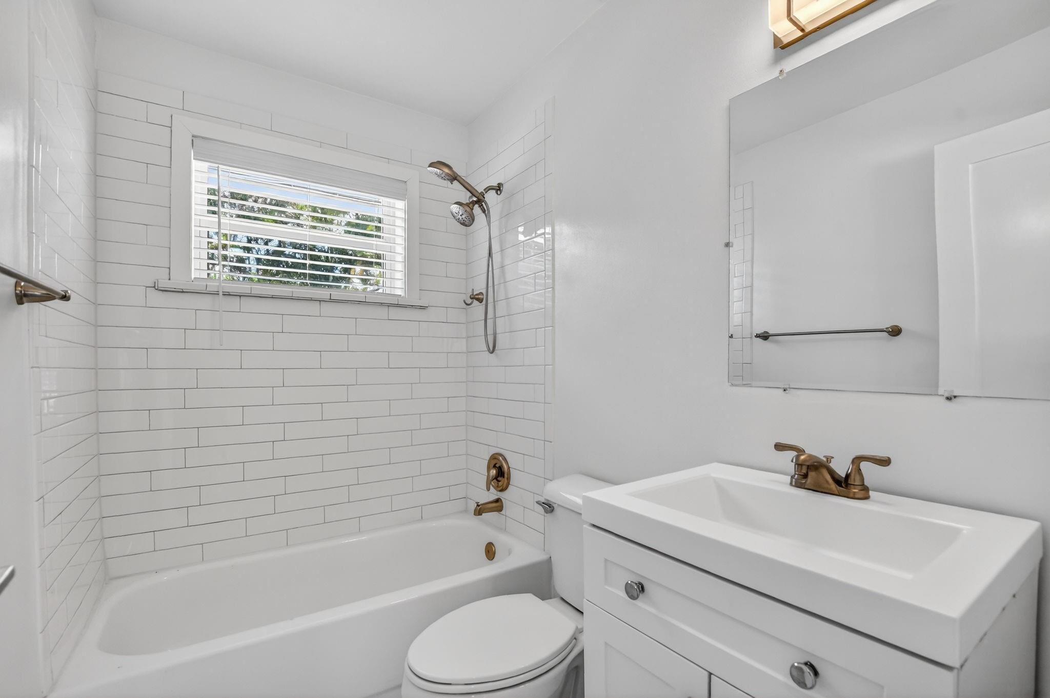 Barwal 3rd Sec 42-25 B - Residential Lease