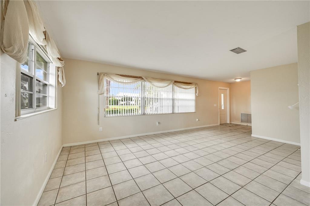 HOBART LANDING UNIT 2 - Residential