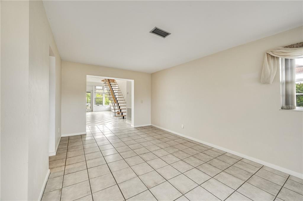 HOBART LANDING UNIT 2 - Residential