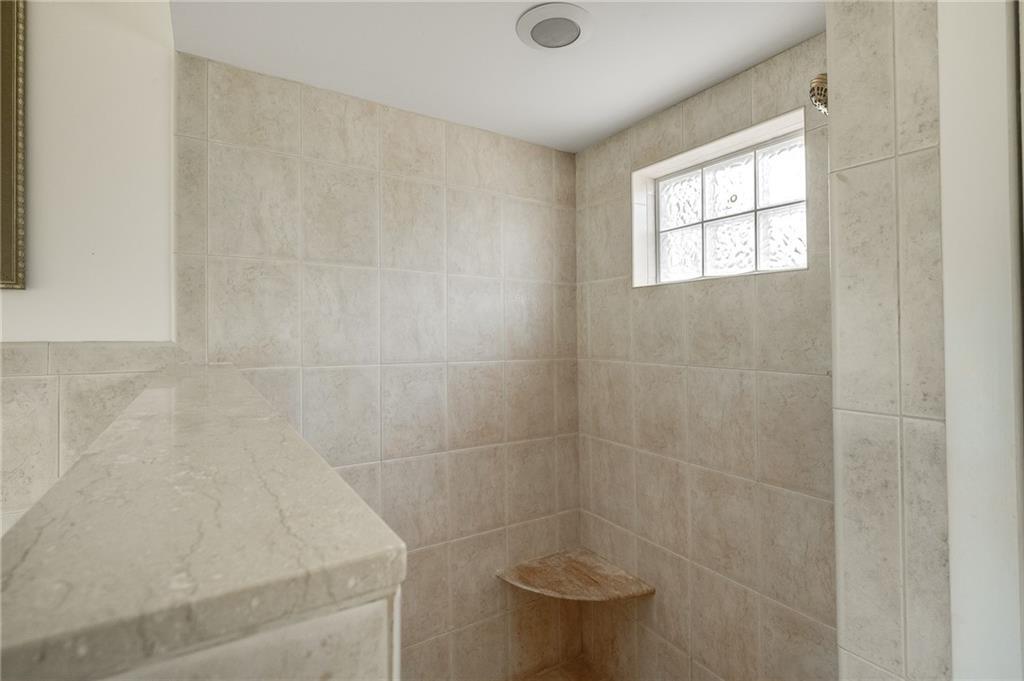 HOBART LANDING UNIT 2 - Residential