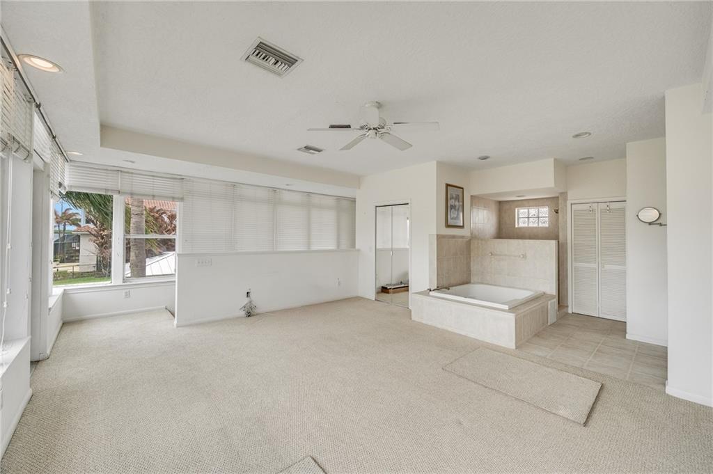 HOBART LANDING UNIT 2 - Residential