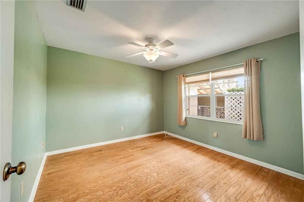 HOBART LANDING UNIT 2 - Residential