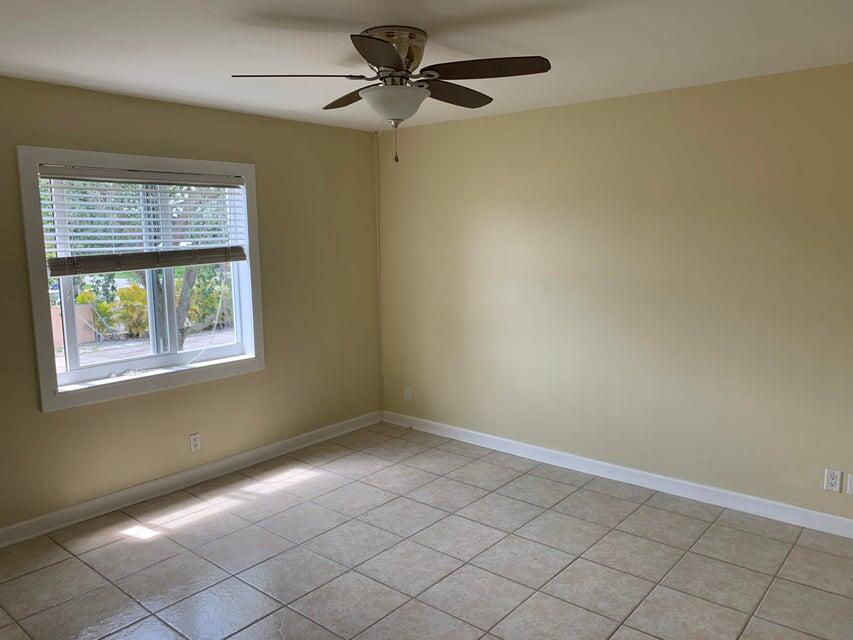 NORTH PALM BEACH VILLAGE - Residential Lease