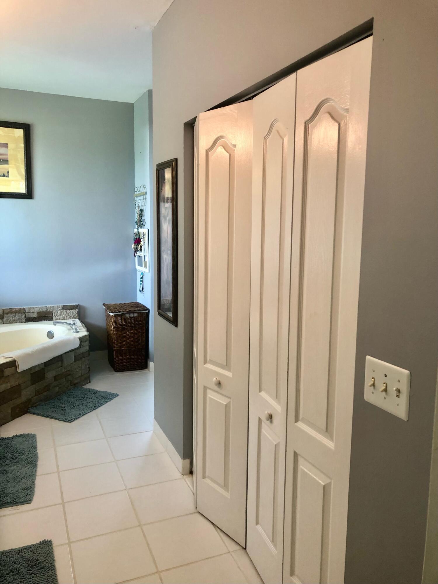 The Acreage - Residential