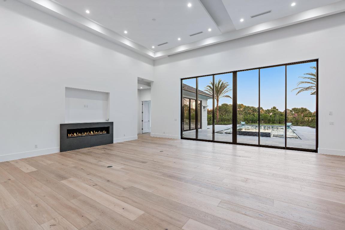 OLD MARSH GOLF CLUB - Residential