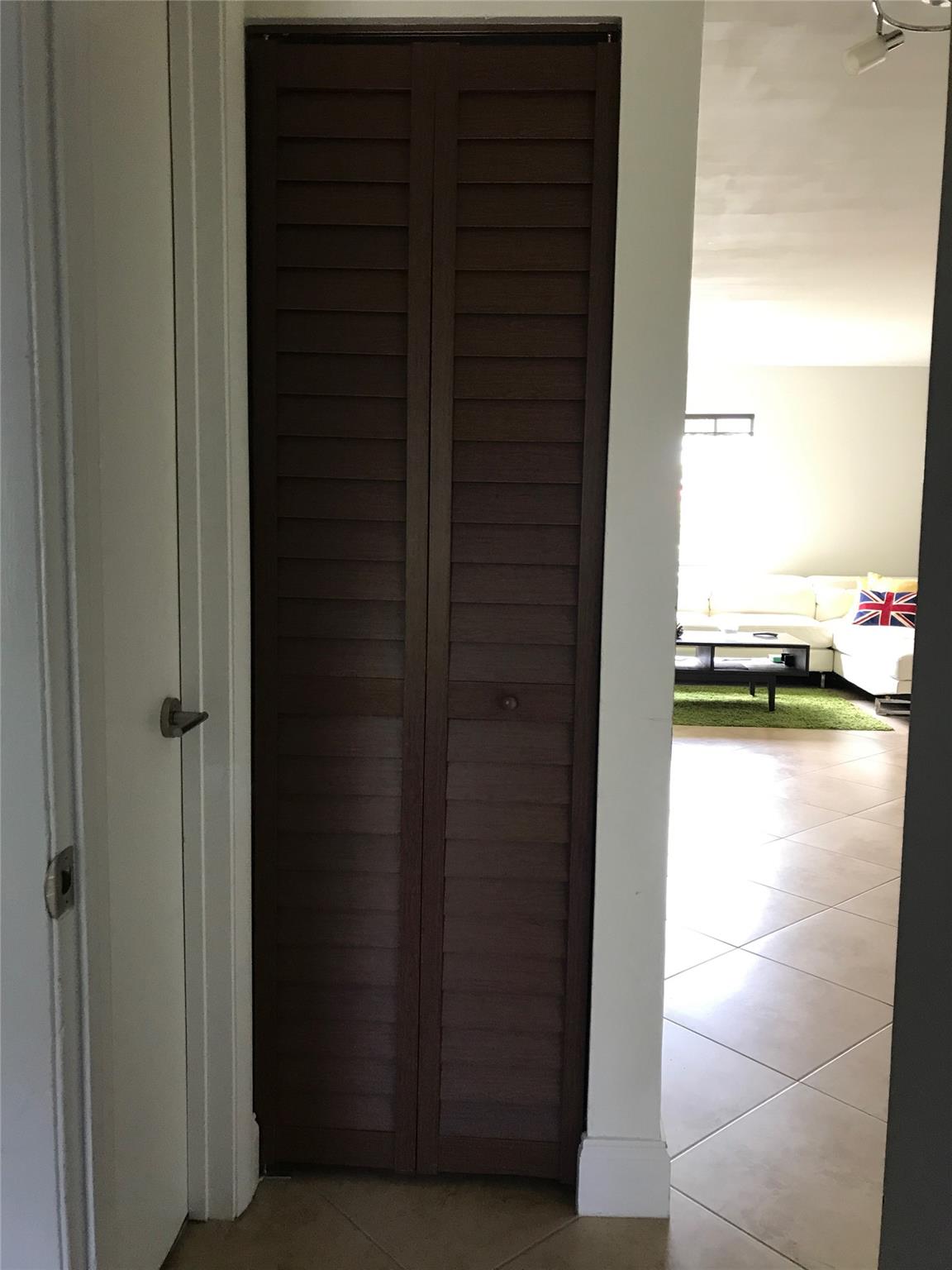 Windmill Lakes IV Condo - Residential Lease