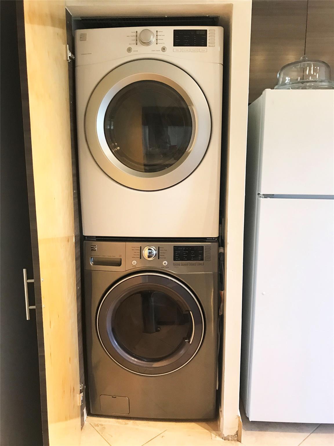 Windmill Lakes IV Condo - Residential Lease