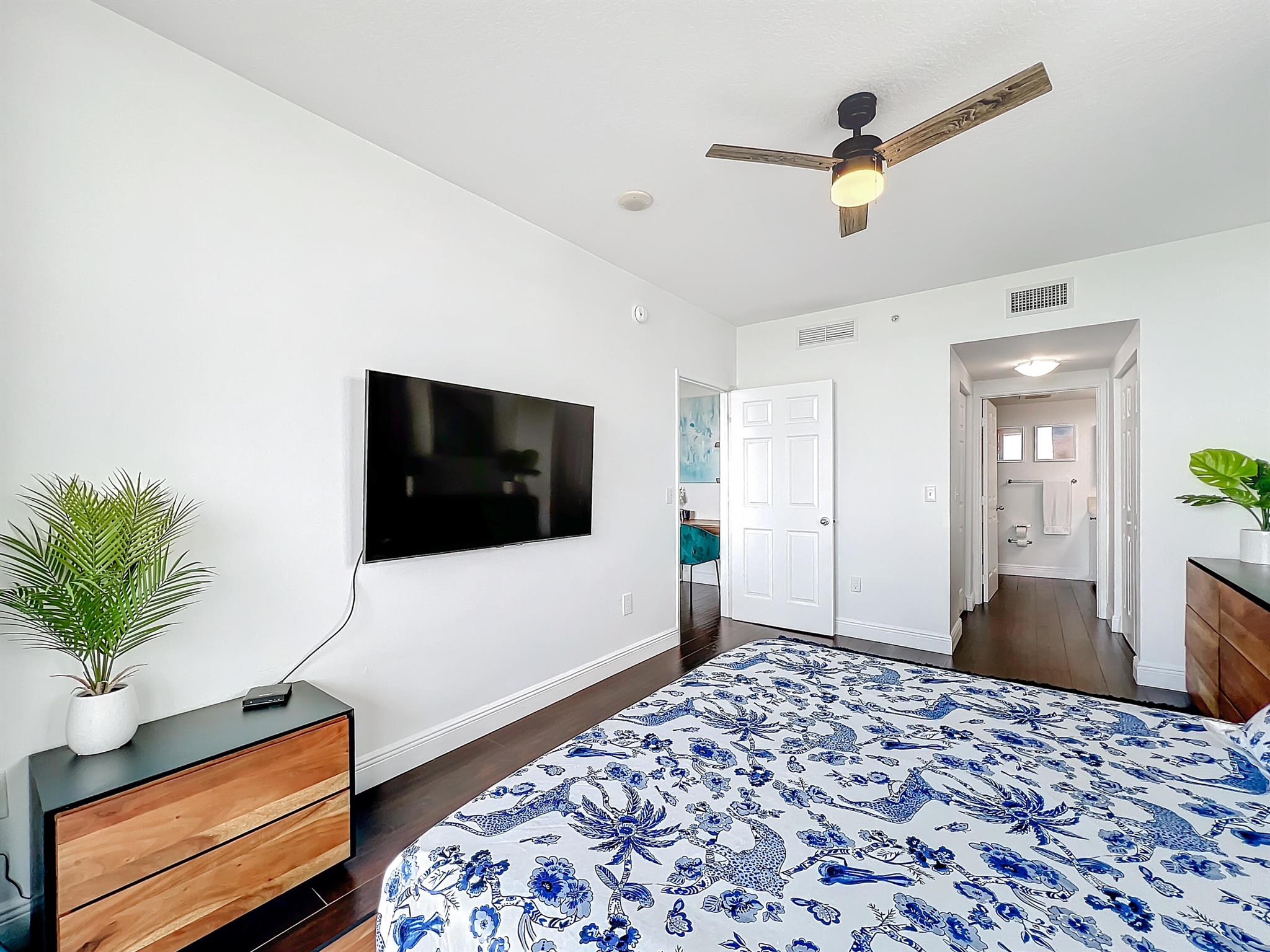 MARINA VILLAGE AT BOYNTON - Residential Lease