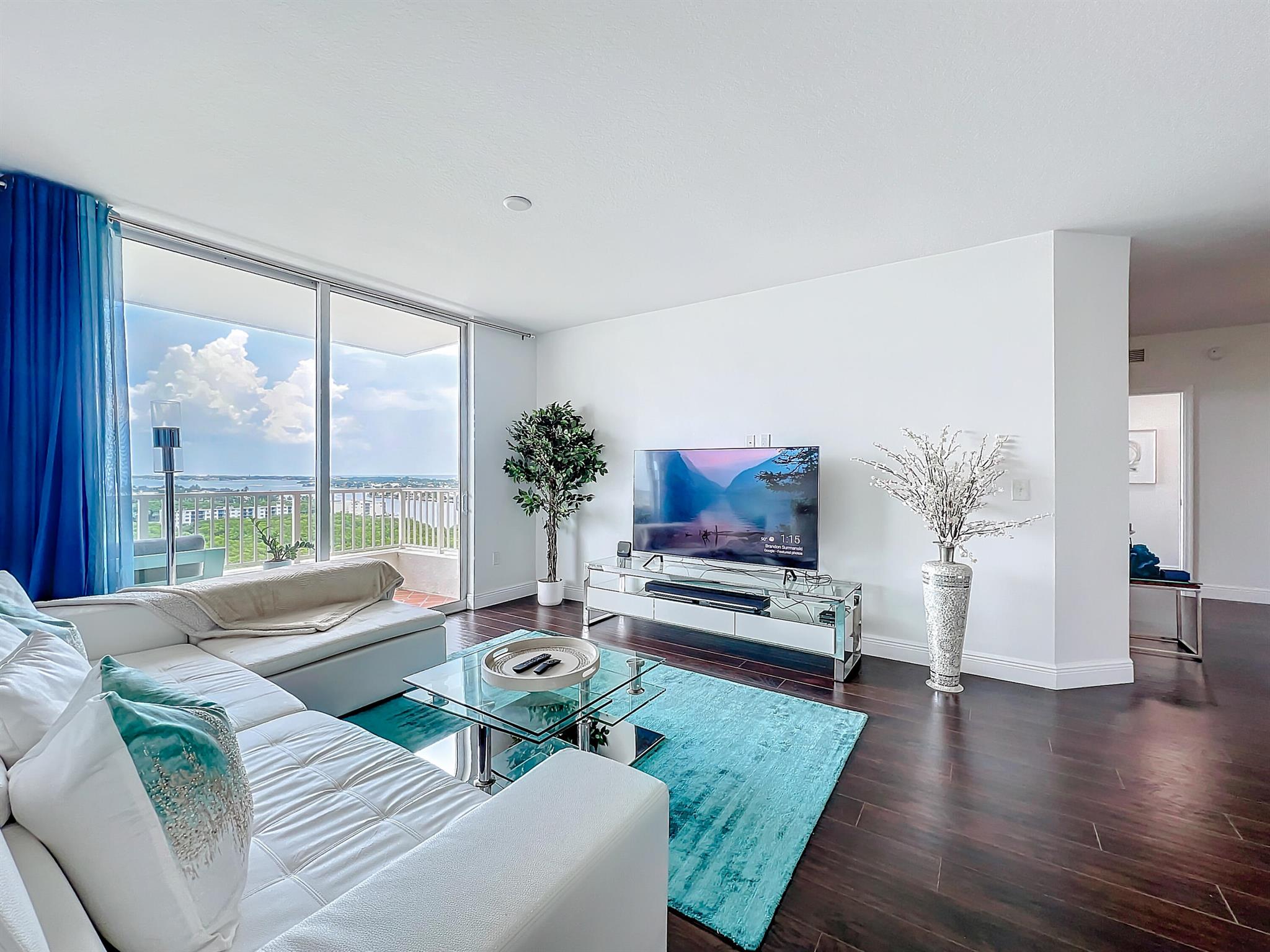 MARINA VILLAGE AT BOYNTON - Residential Lease