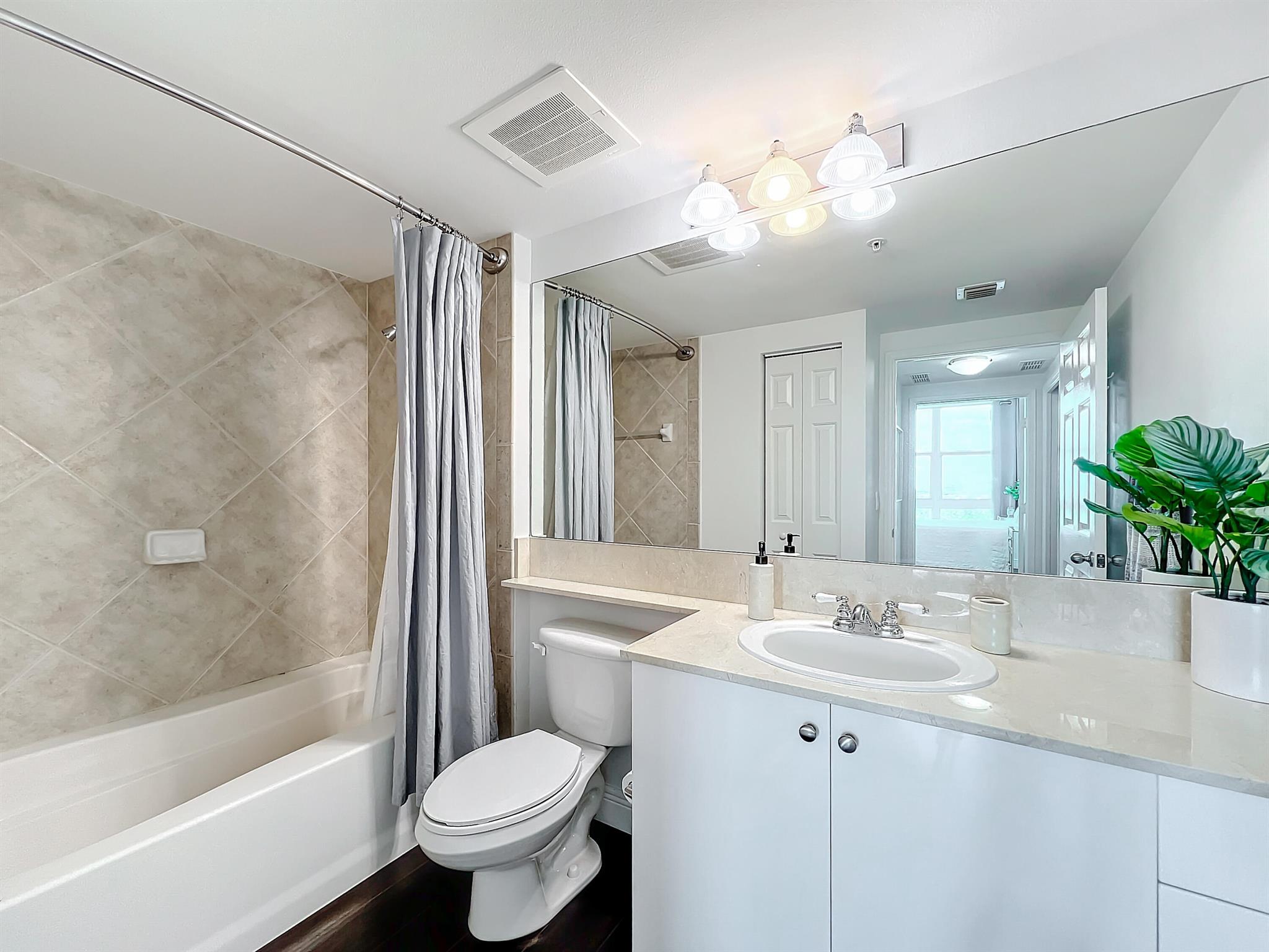 MARINA VILLAGE AT BOYNTON - Residential Lease