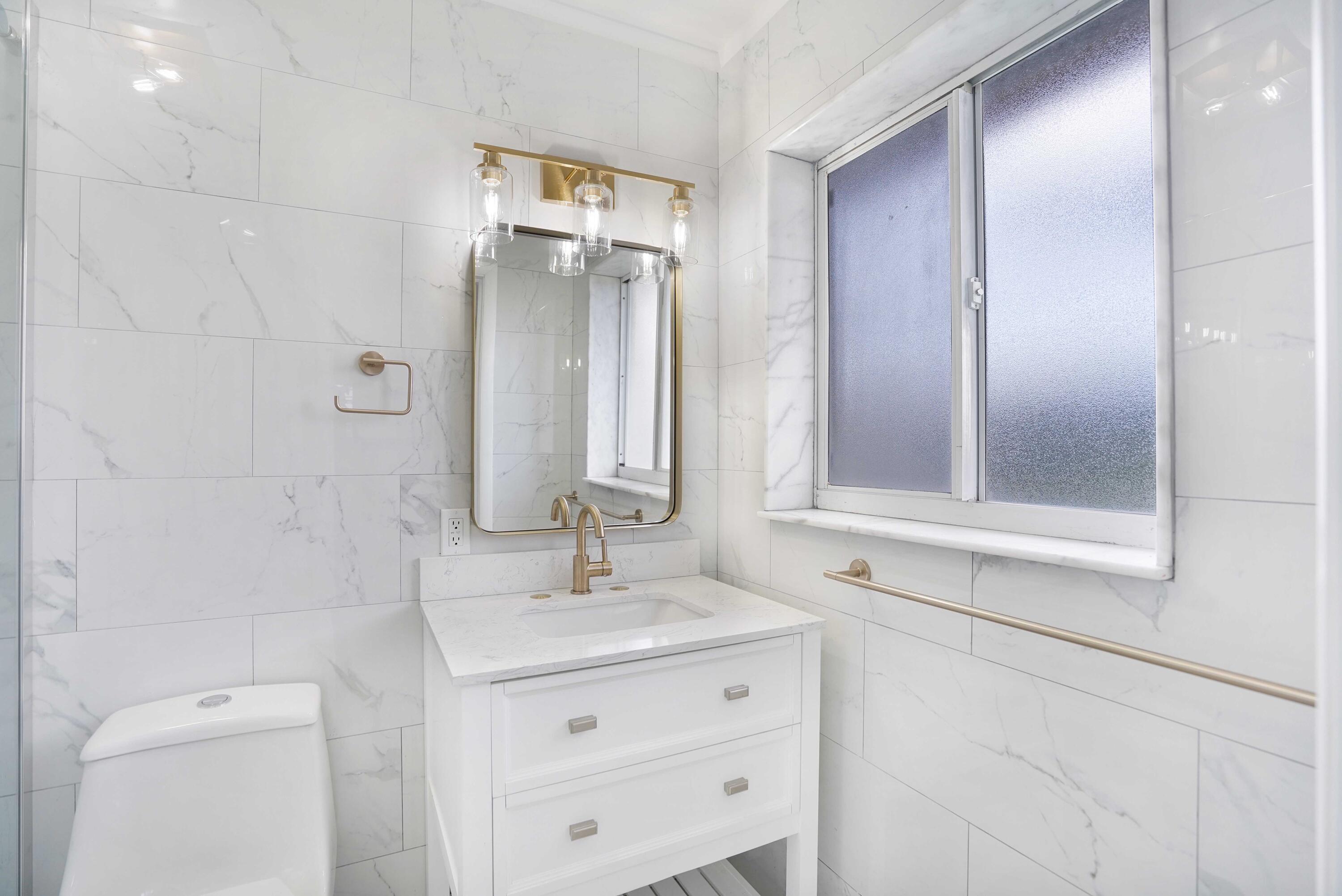 POMPANO WATERWAY ESTATES 1ST ADD - Residential Lease