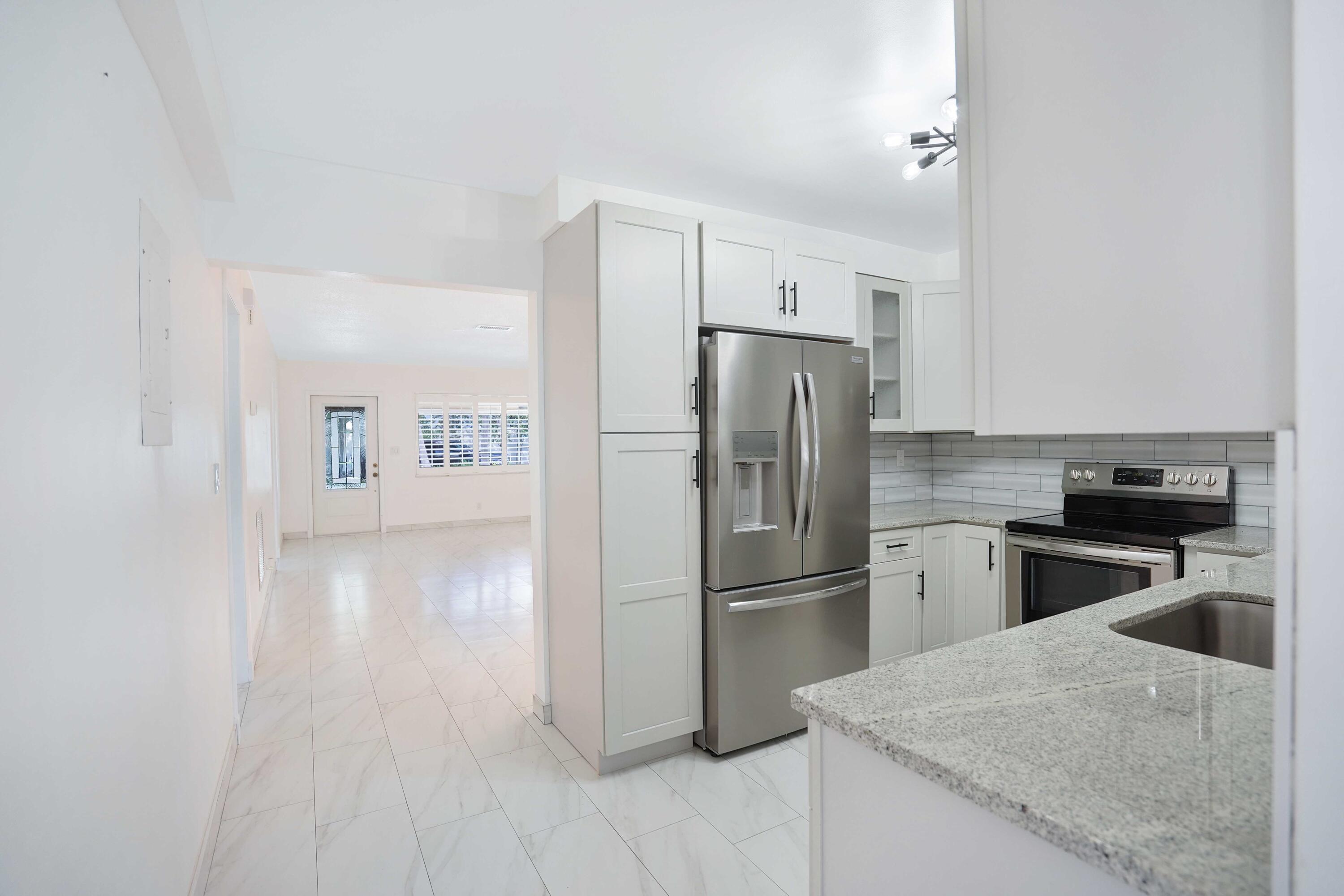 POMPANO WATERWAY ESTATES 1ST ADD - Residential Lease