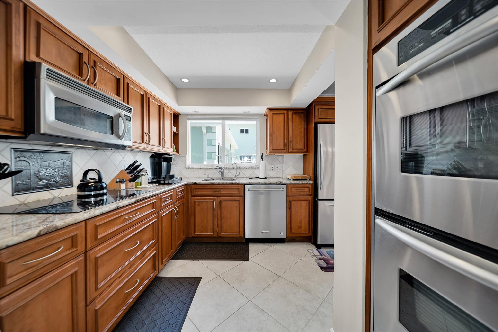 SEA RANCH VILLAS - Residential Lease