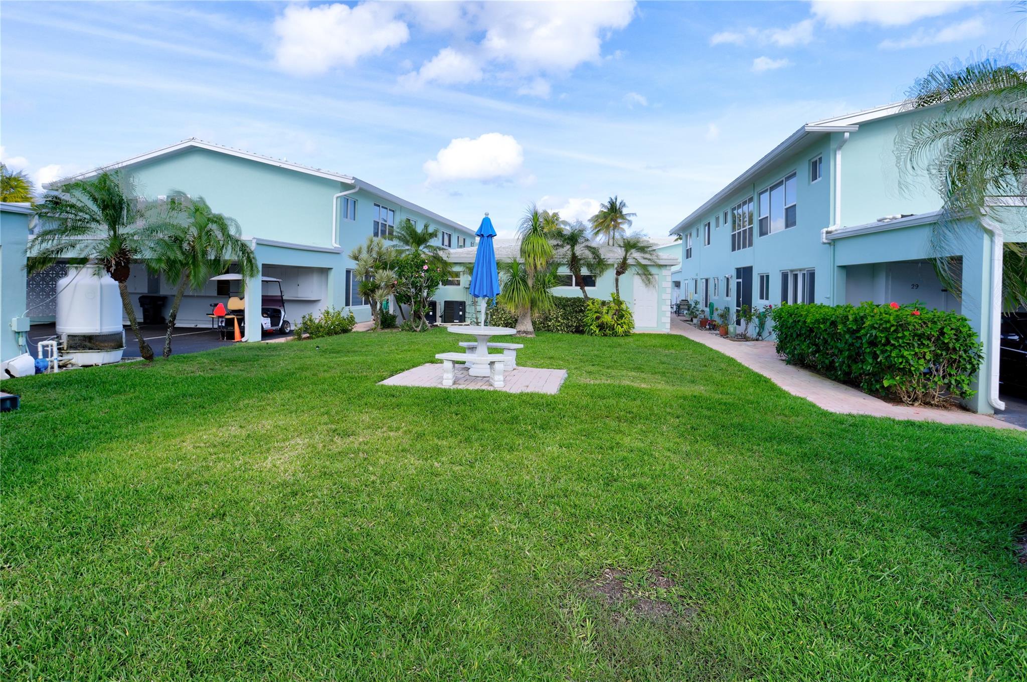 SEA RANCH VILLAS - Residential Lease
