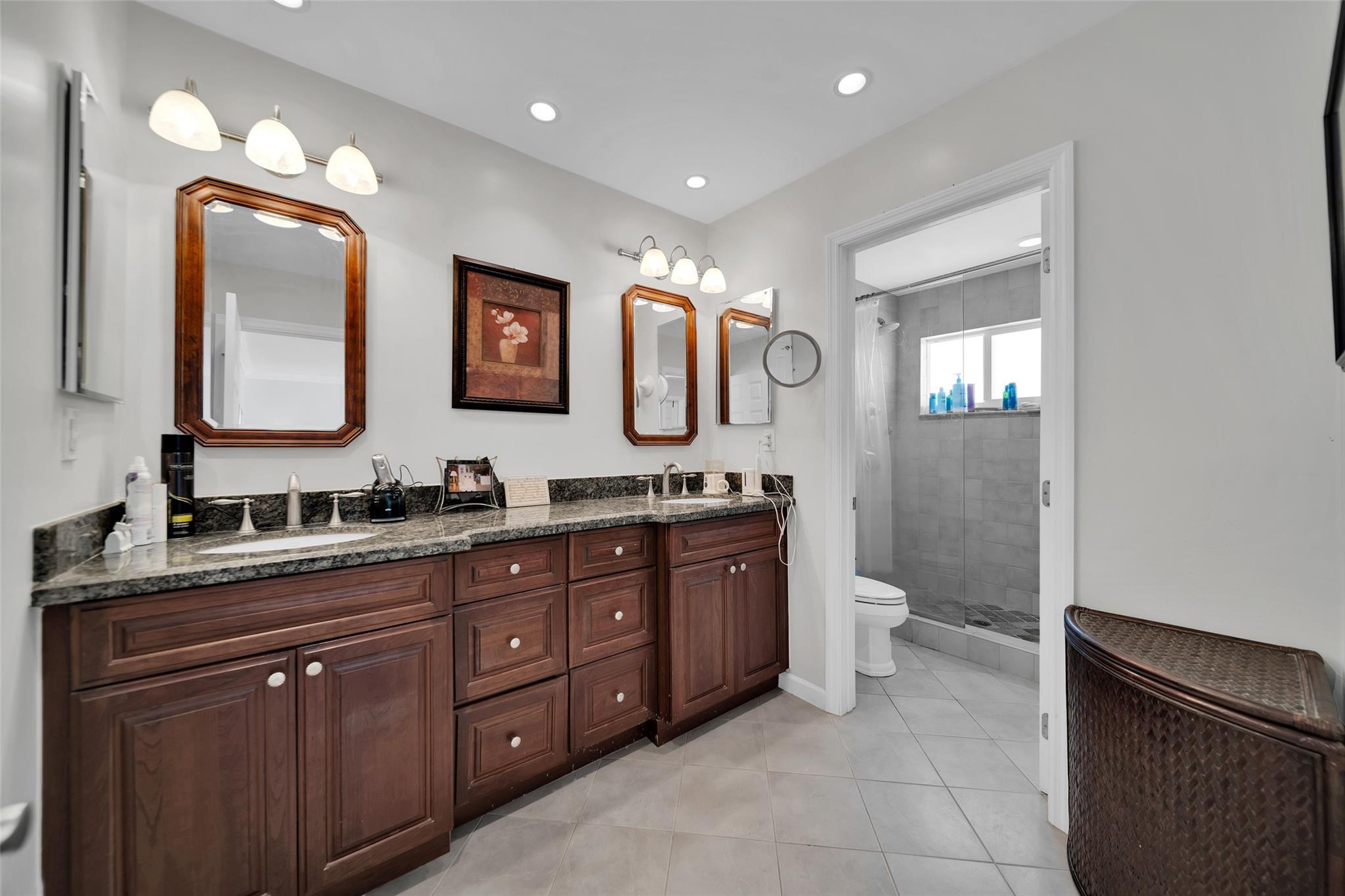 SEA RANCH VILLAS - Residential Lease