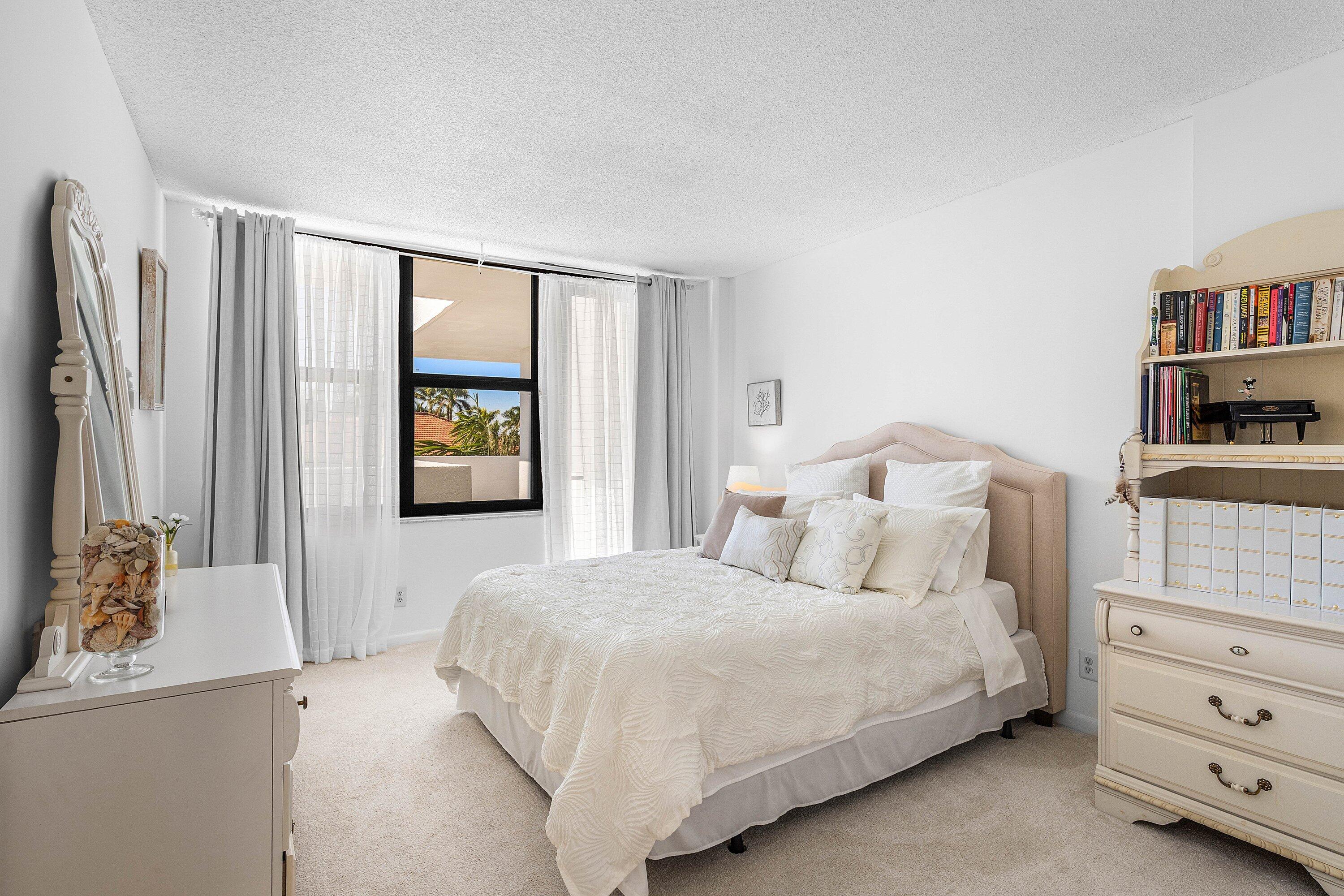 CARRON HOUSE CONDO - Residential