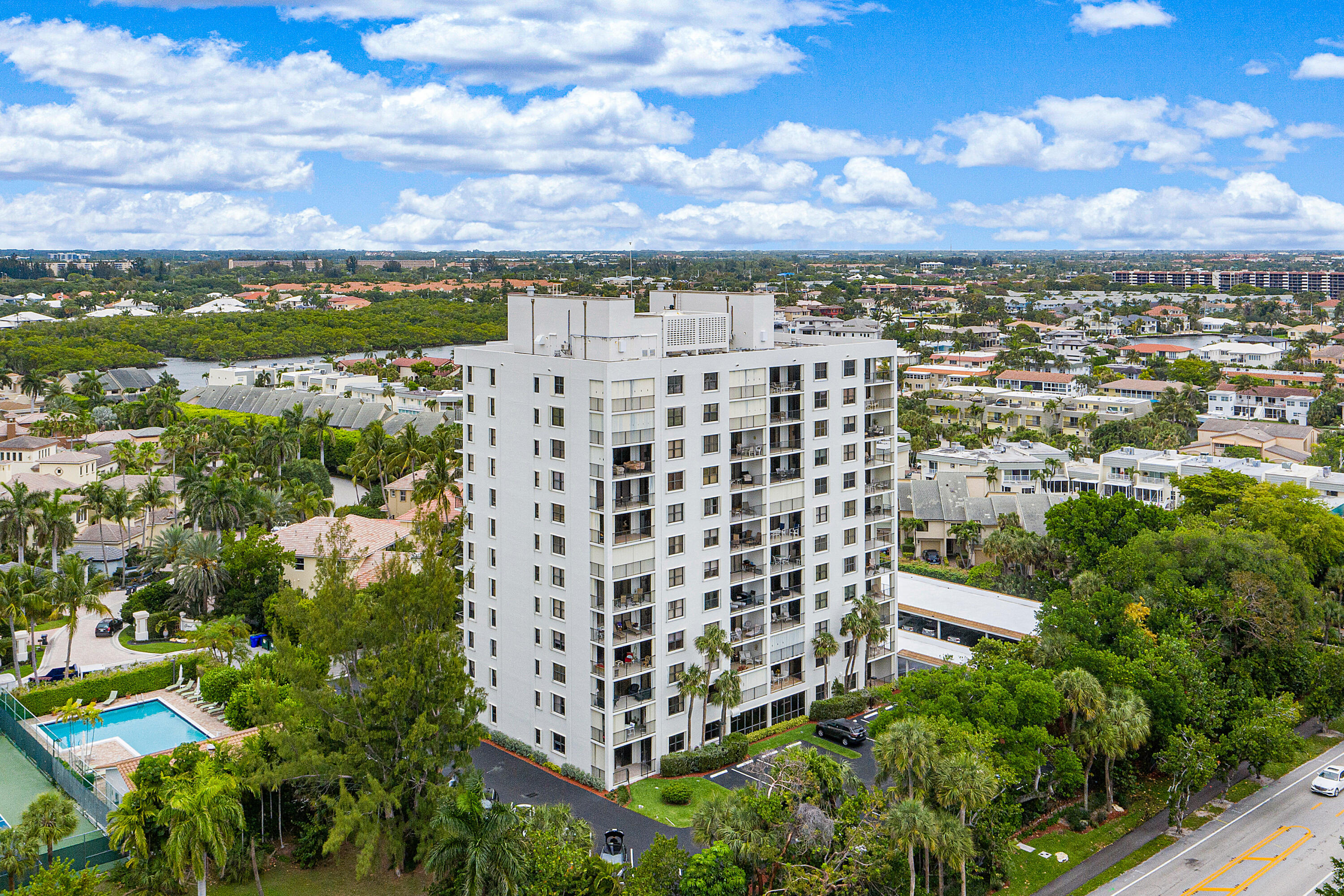 CARRON HOUSE CONDO - Residential