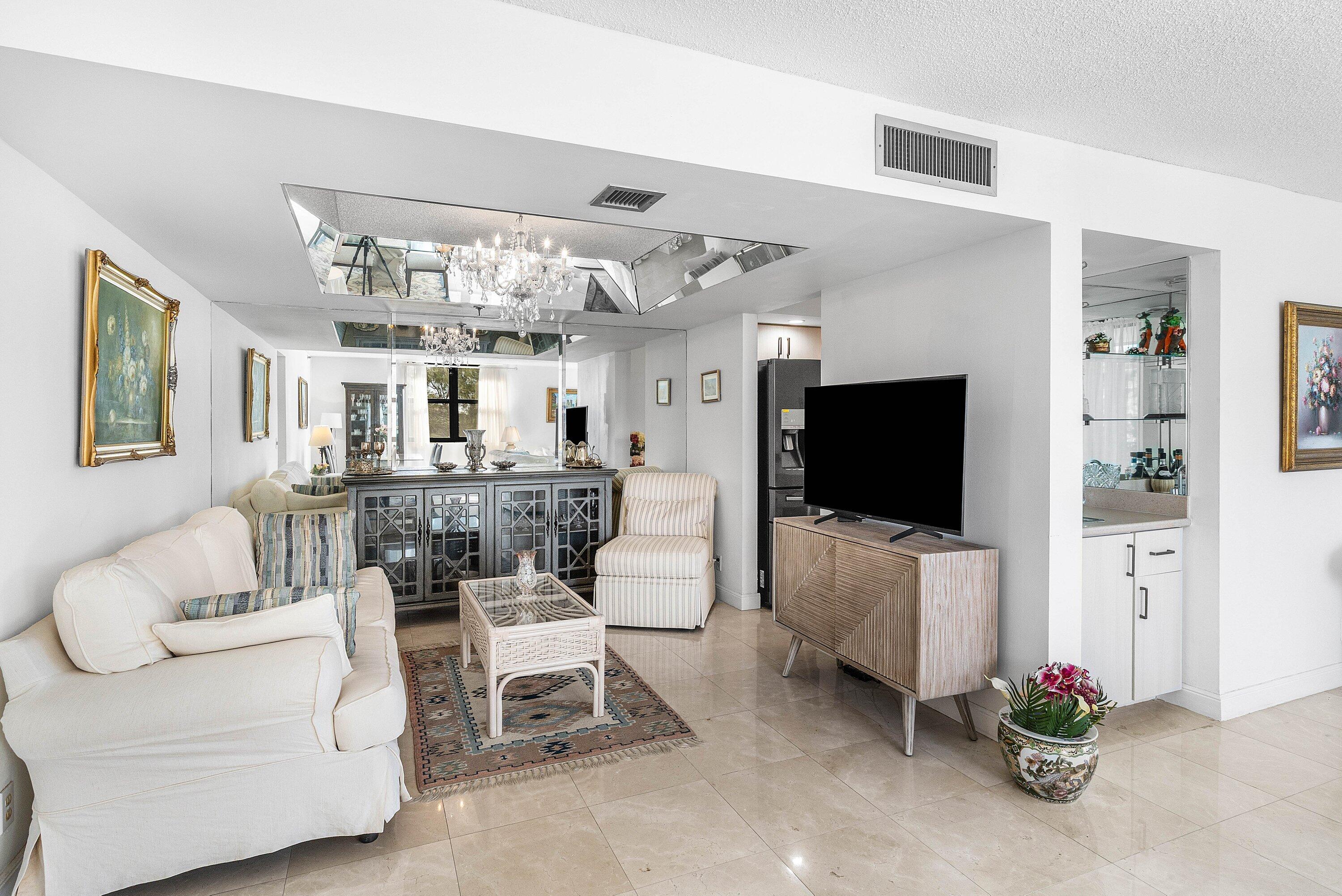 CARRON HOUSE CONDO - Residential