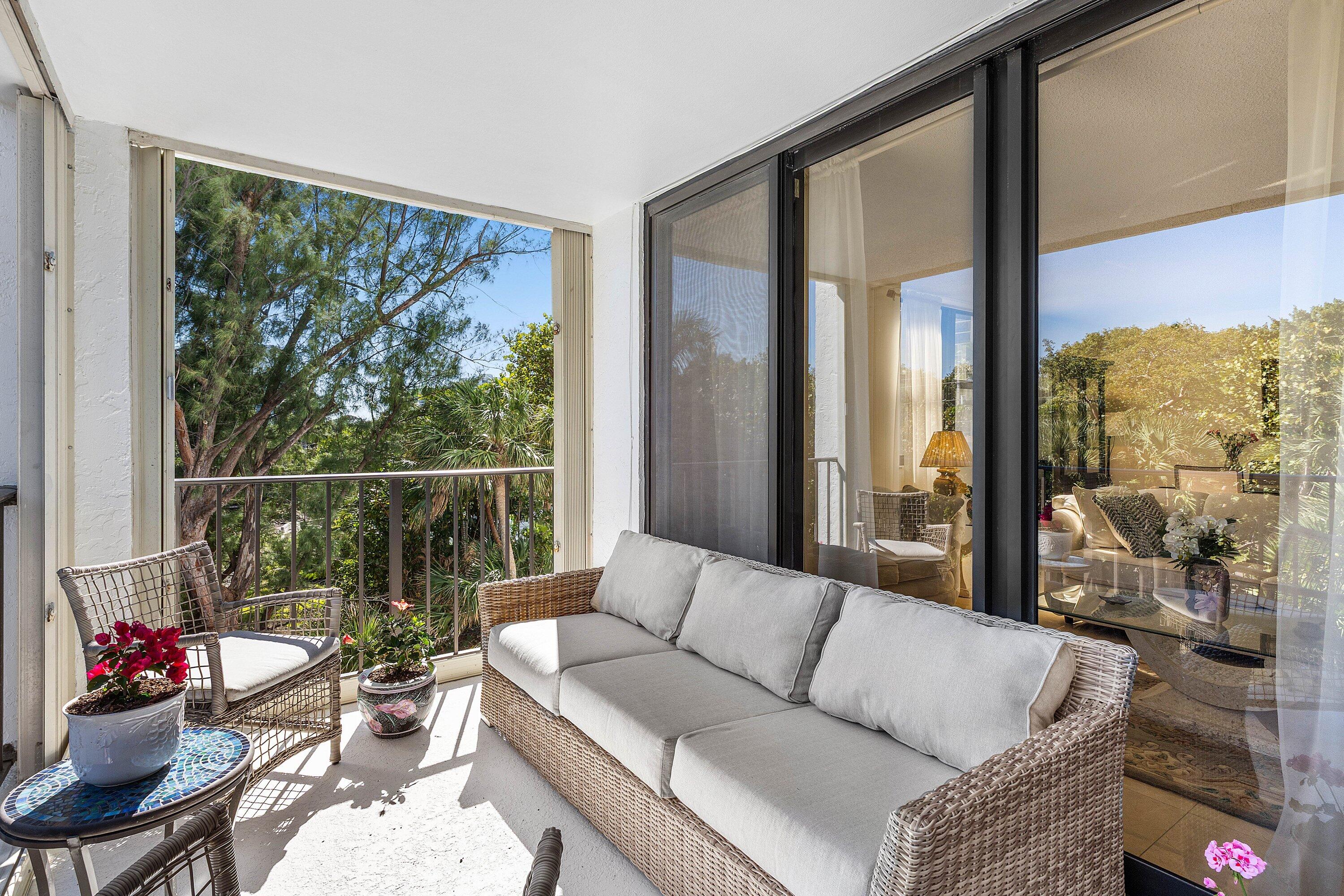 CARRON HOUSE CONDO - Residential