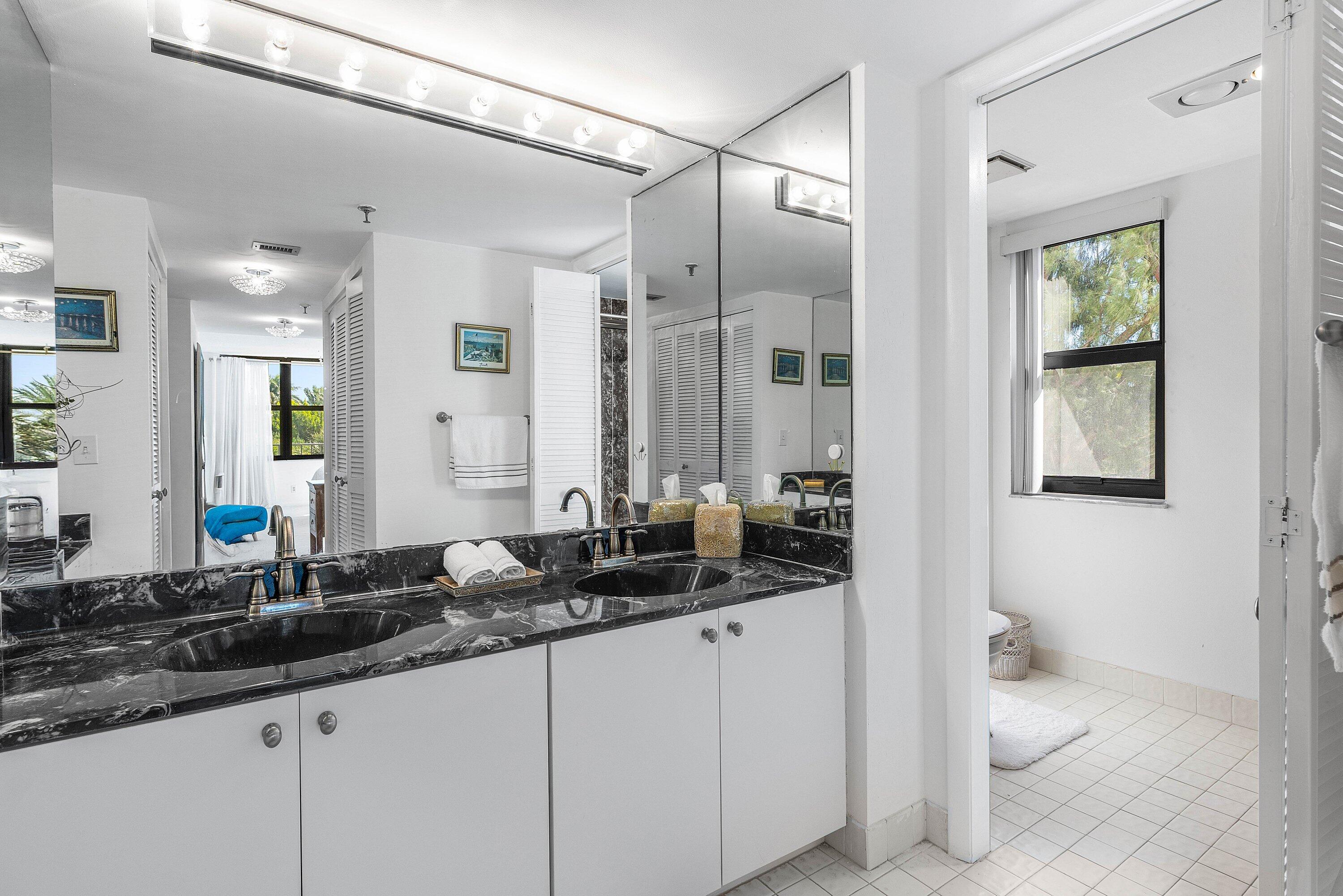 CARRON HOUSE CONDO - Residential