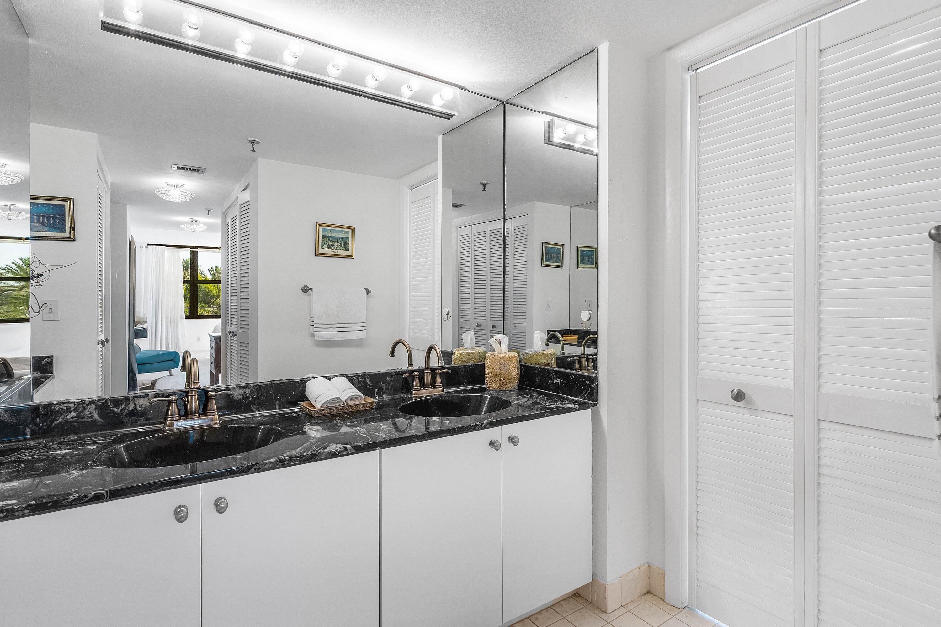 CARRON HOUSE CONDO - Residential