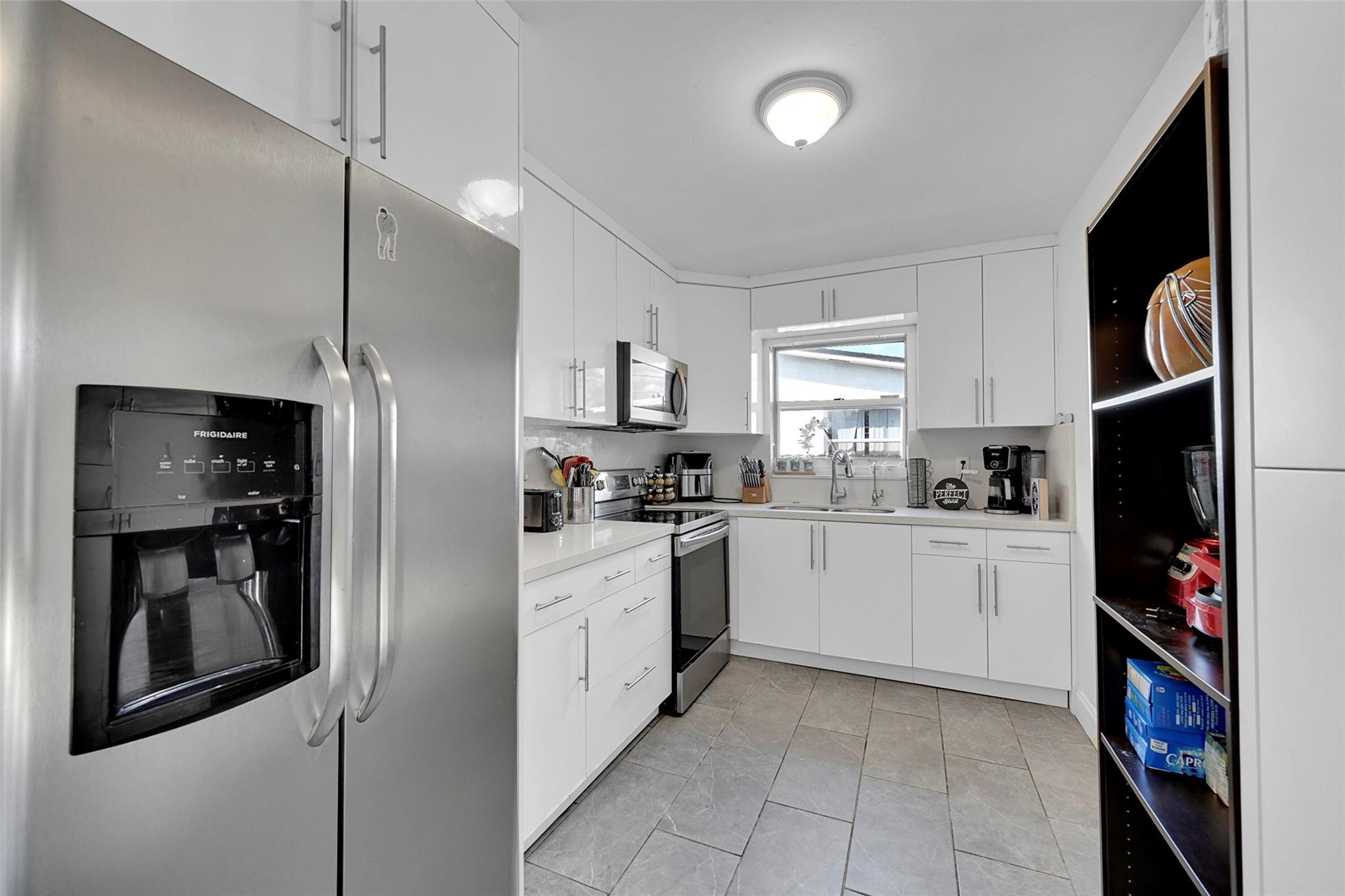 SCOTT ESTATES FIRST ADD - Residential