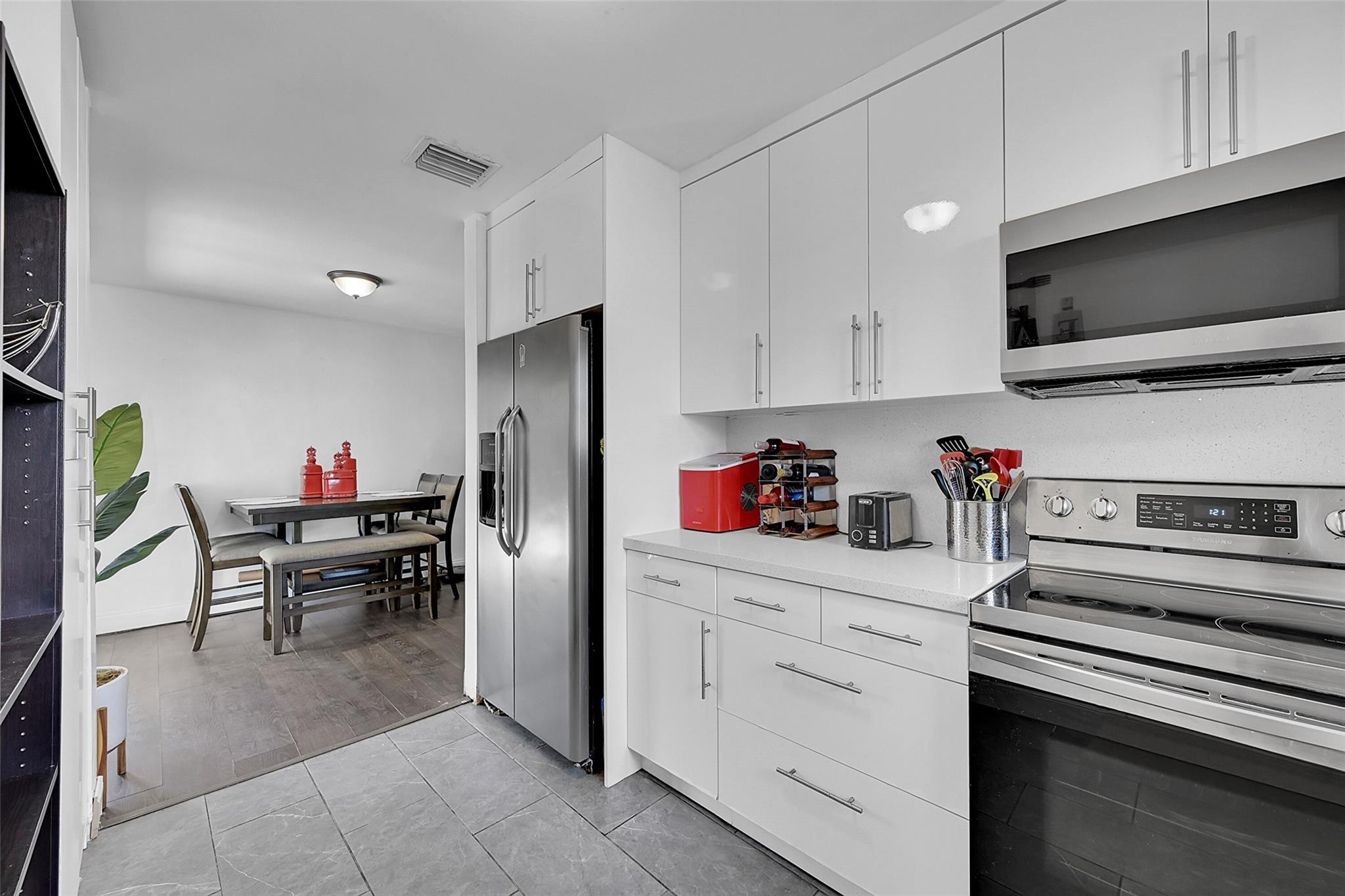 SCOTT ESTATES FIRST ADD - Residential