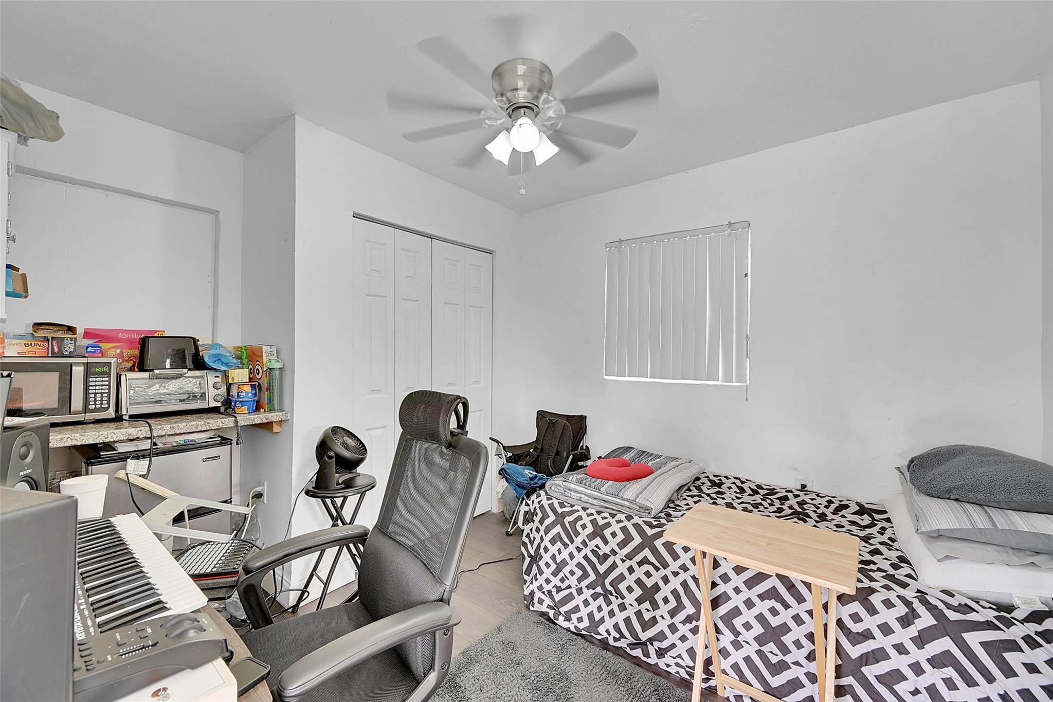 SCOTT ESTATES FIRST ADD - Residential