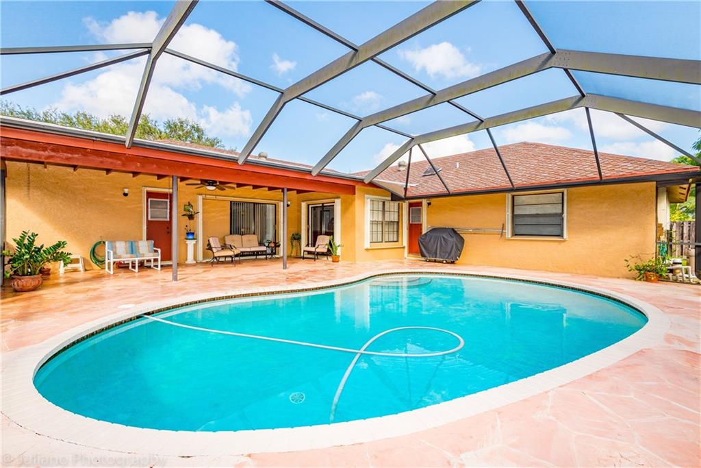 MARCANO ESTATES - Residential