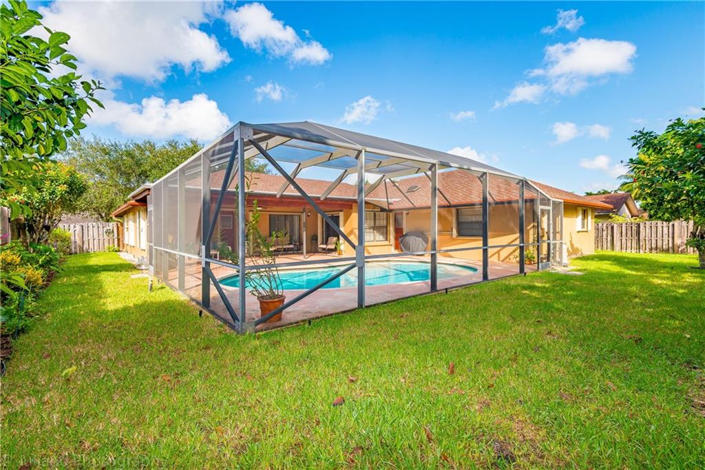 MARCANO ESTATES - Residential