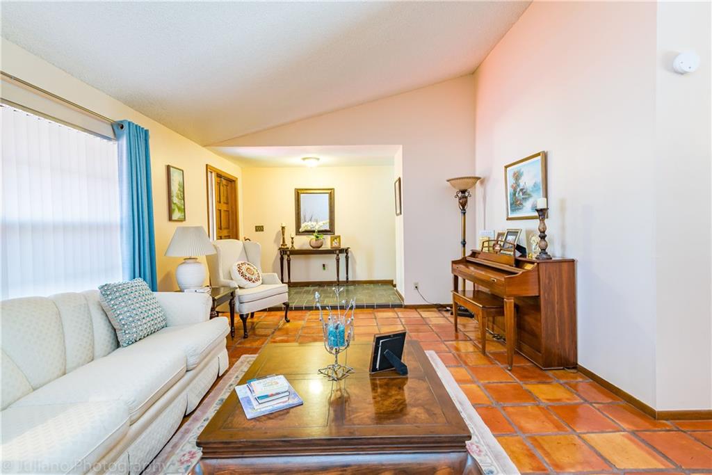 MARCANO ESTATES - Residential