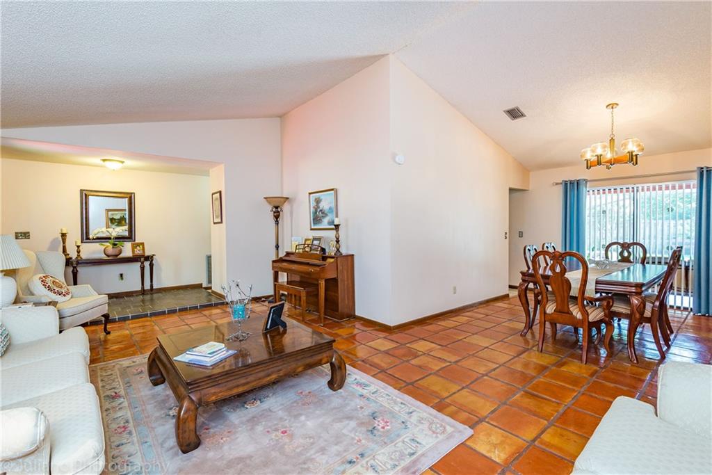 MARCANO ESTATES - Residential