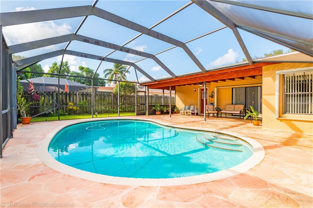 MARCANO ESTATES - Residential