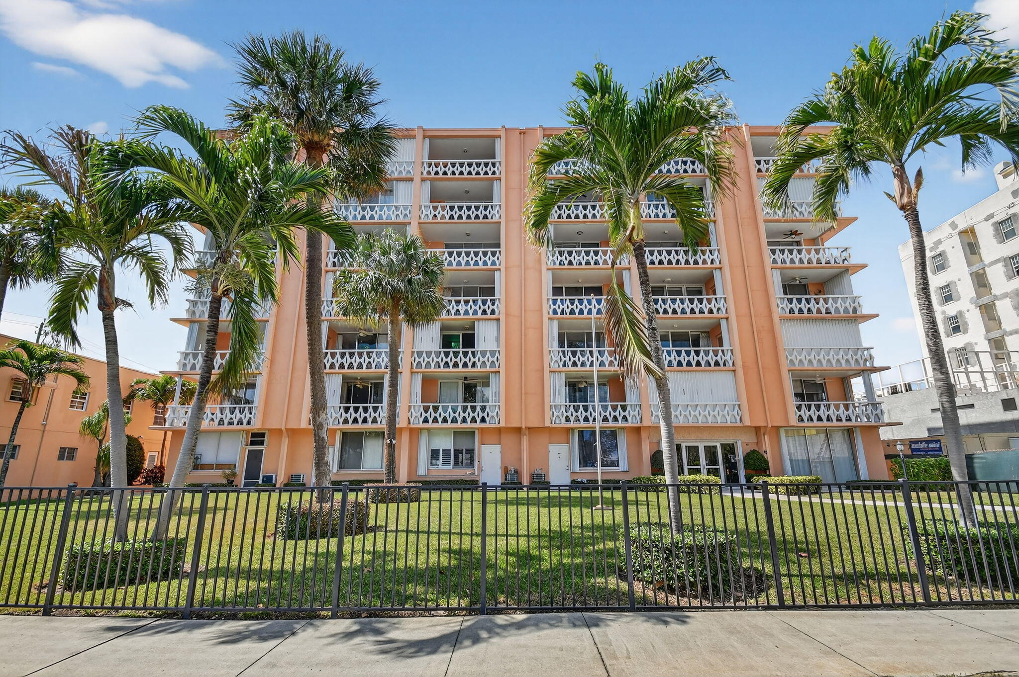 GULFSTREAM CONDO - Residential Lease