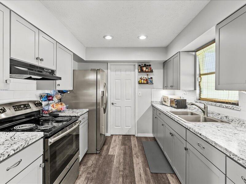 PORT ST LUCIE SECTION 3 - Residential