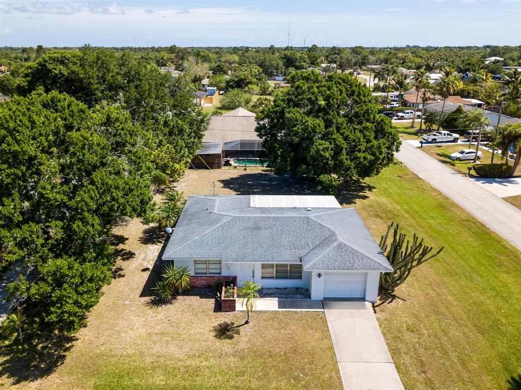 Photo of 483 SE Asbury Lane, Port Saint Lucie, FL 34983 (MLS # R10705265)