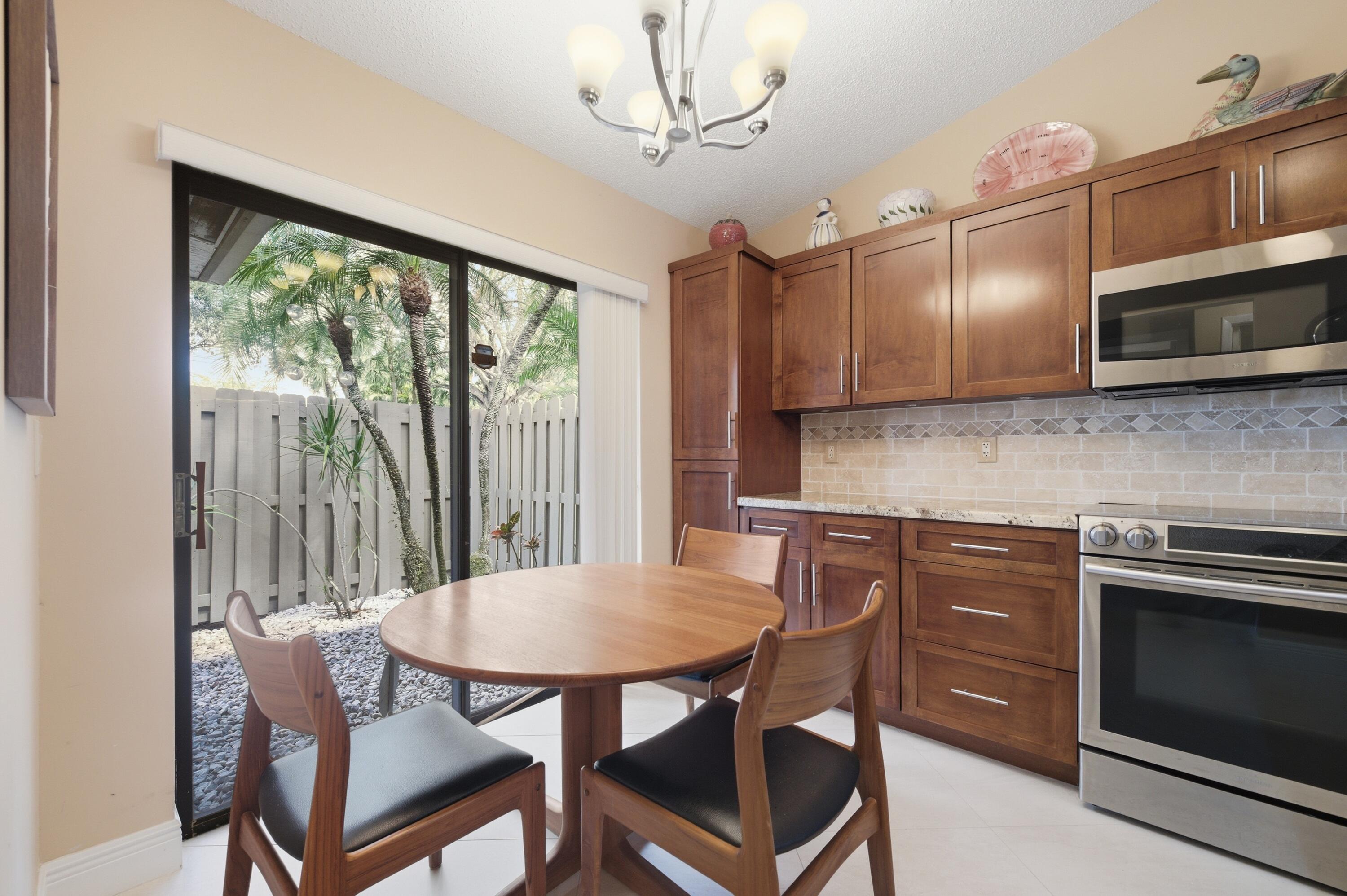 KARANDA VILLAGE VI-C CONDO - Residential