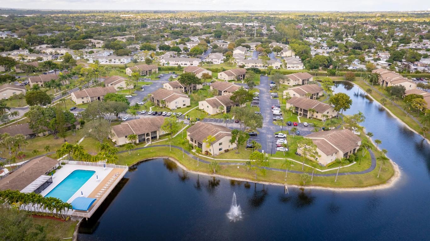 PINE RIDGE NORTH I CONDO - Residential