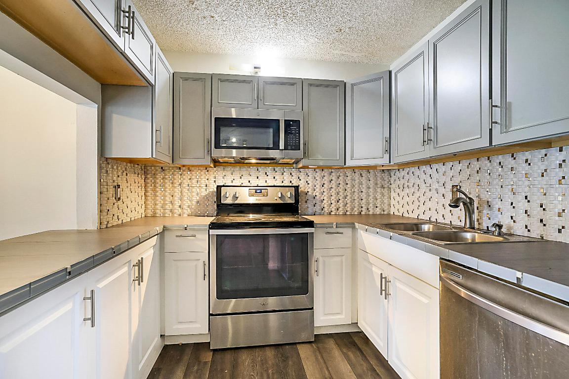 PINE RIDGE NORTH I CONDO - Residential