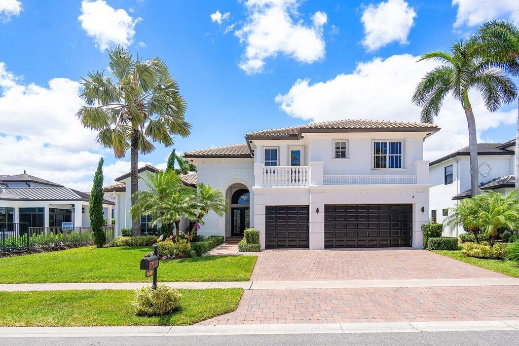 Photo of 16461 Via Venetia E, Delray Beach, FL 33484 (MLS # R10977575)
