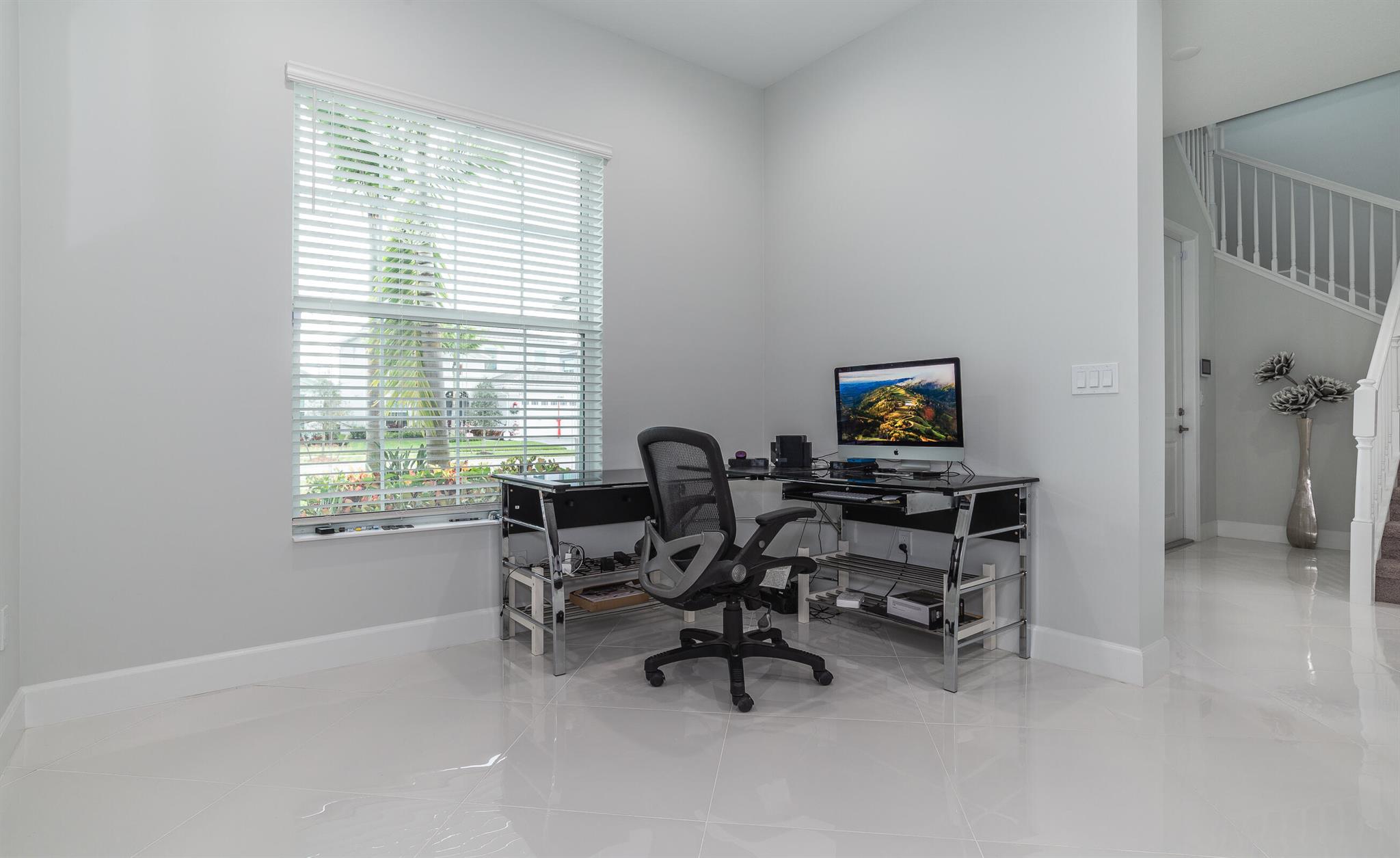 ORCHARDS OF WESTLAKE PHAS - Residential Lease