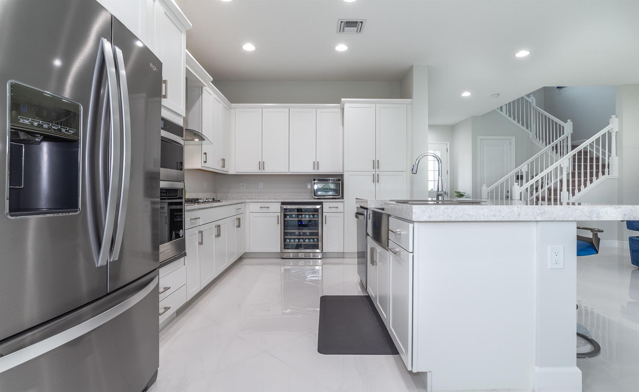 ORCHARDS OF WESTLAKE PHAS - Residential Lease