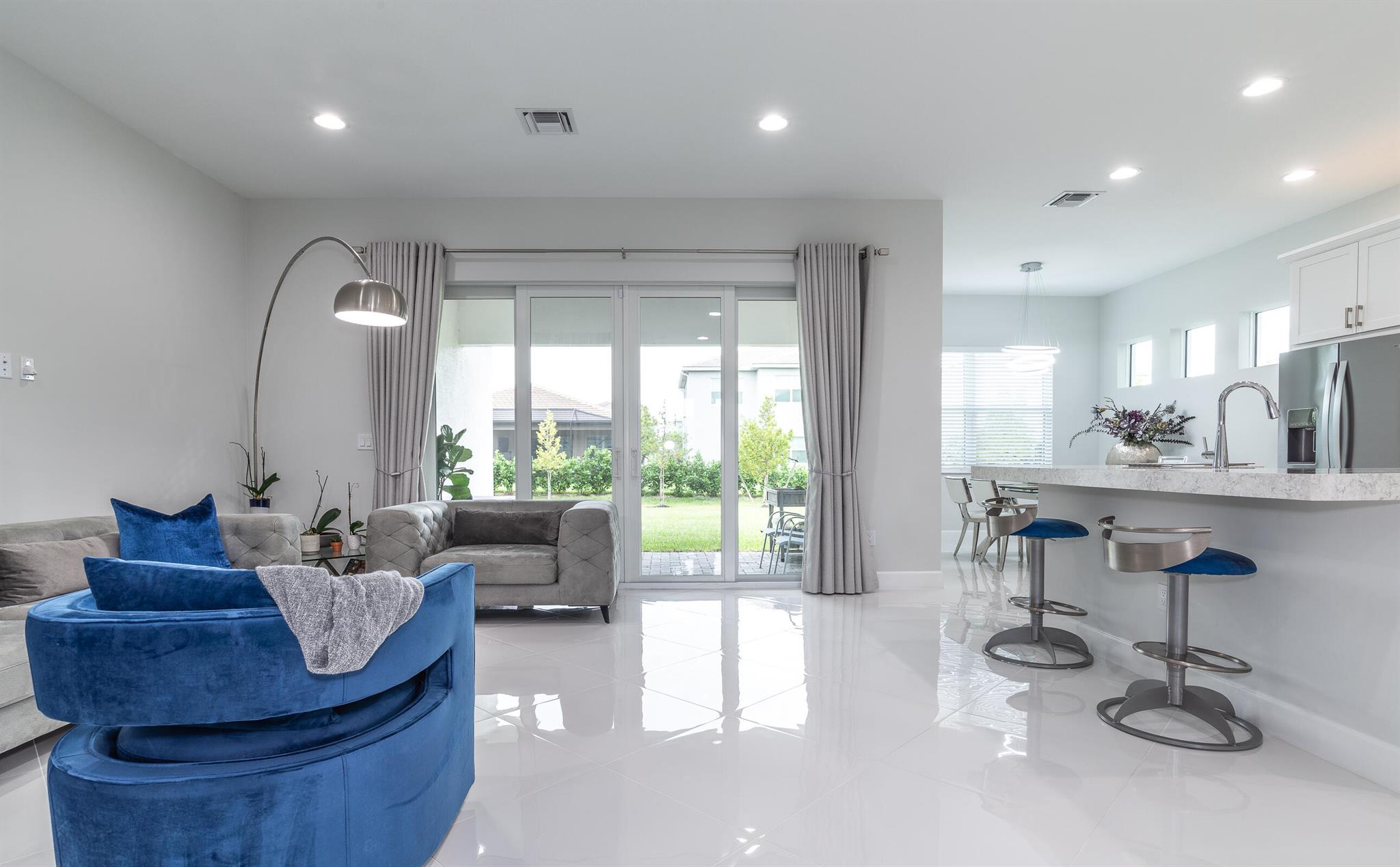 ORCHARDS OF WESTLAKE PHAS - Residential Lease