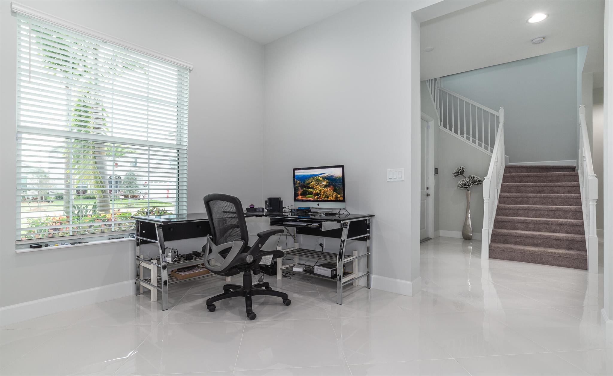 ORCHARDS OF WESTLAKE PHAS - Residential Lease