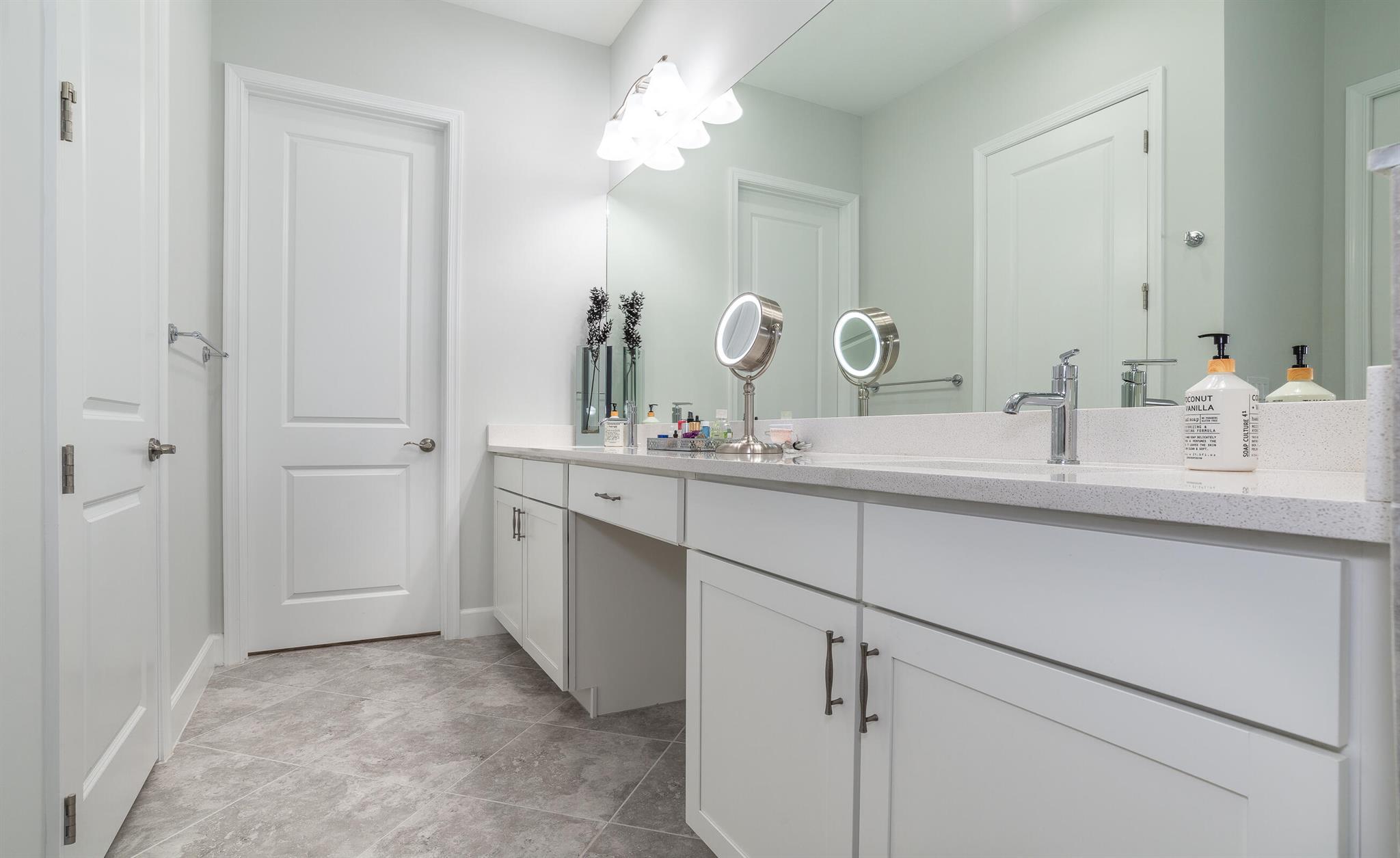 ORCHARDS OF WESTLAKE PHAS - Residential Lease