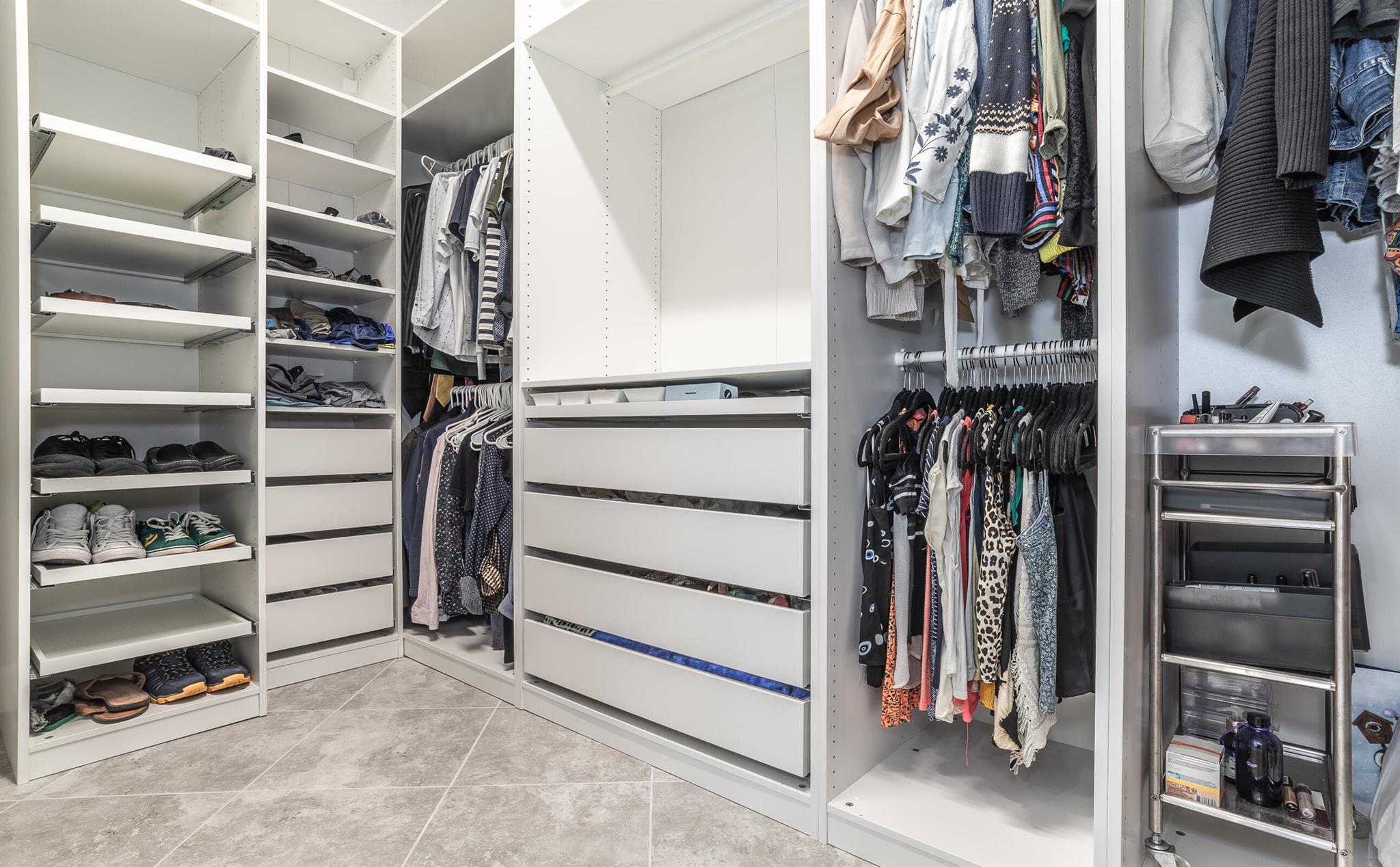 ORCHARDS OF WESTLAKE PHAS - Residential Lease