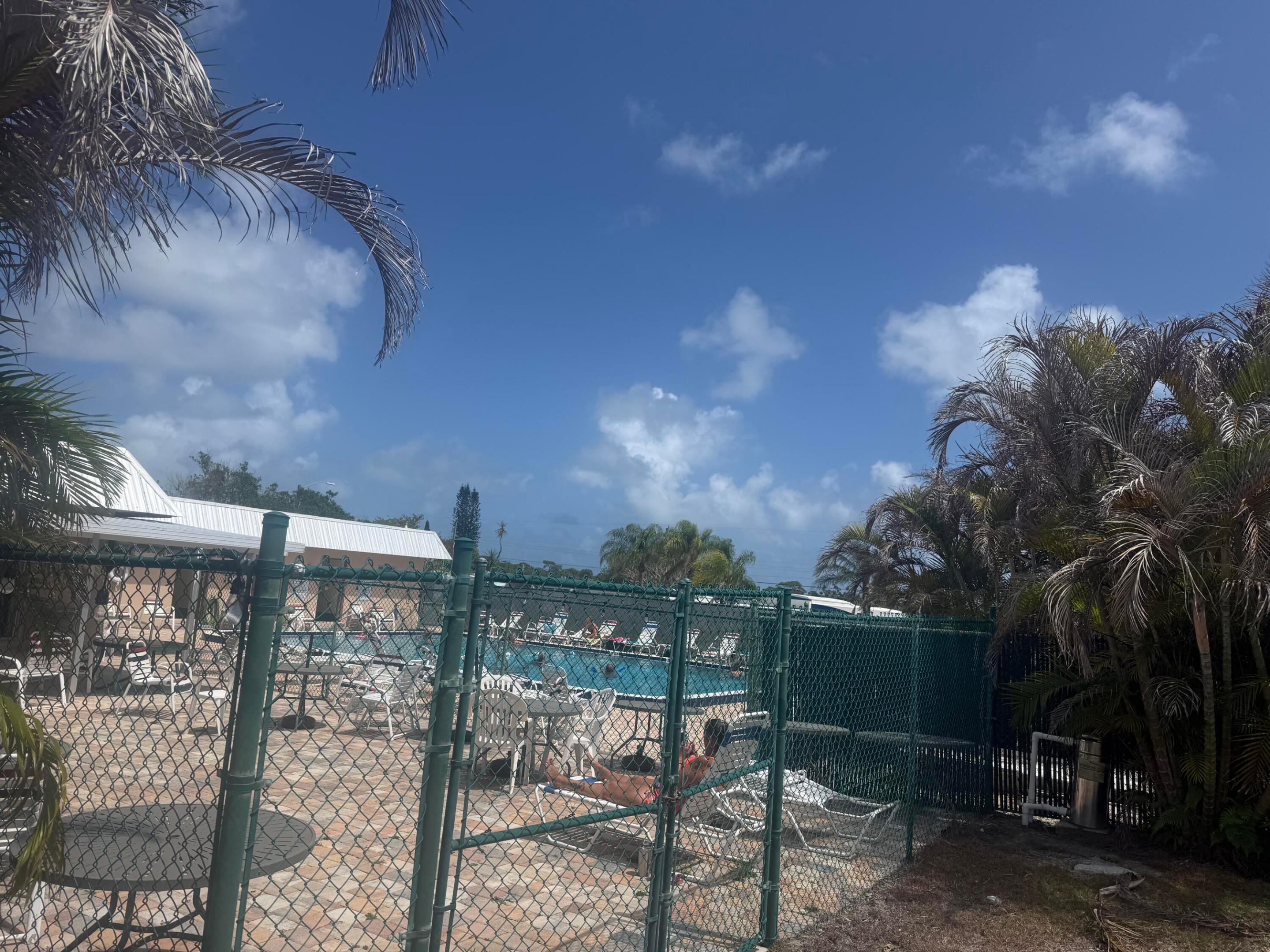 8479 SE Eagle Avenue